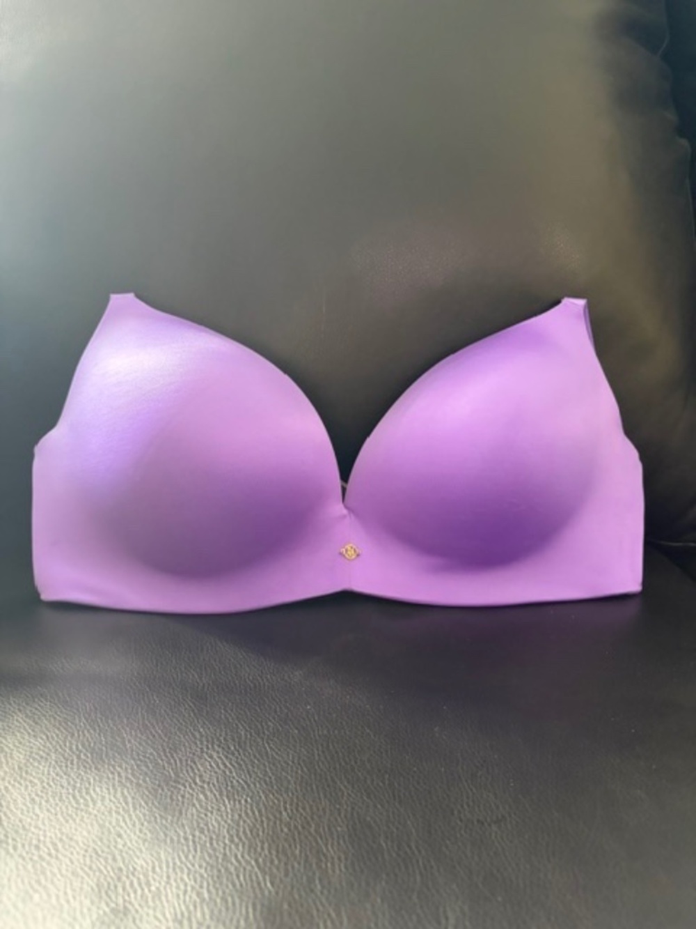 Victoria's Secret So Obsessed Smooth Wireless Push-Up Bra SZ 38D Light Purple
